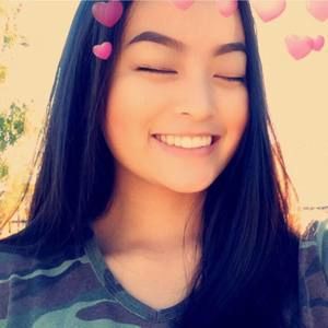 Meet your Posher, Cynthia